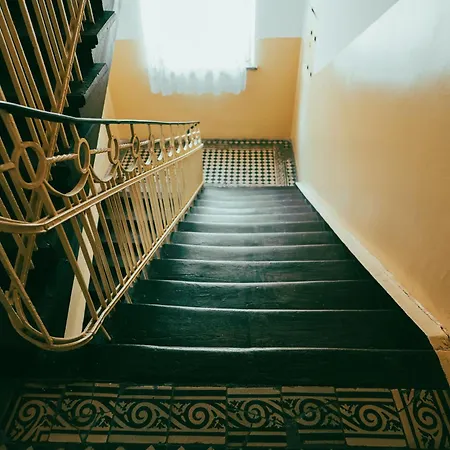 Ab Train Station דירה *