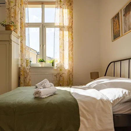 Ab Train Station דירה